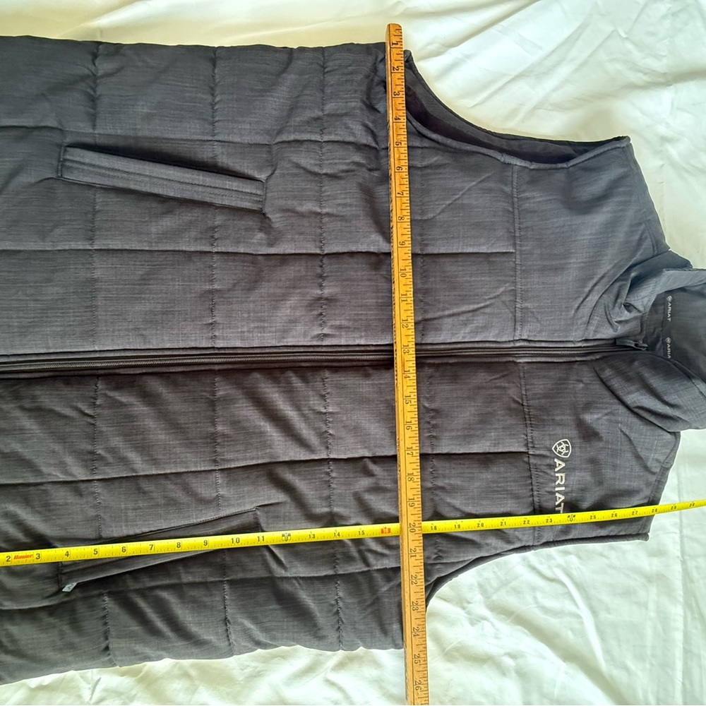 Ariat Men's Dark Brown Quilted Shell Fleece Lined Vest button and Zip Closure
